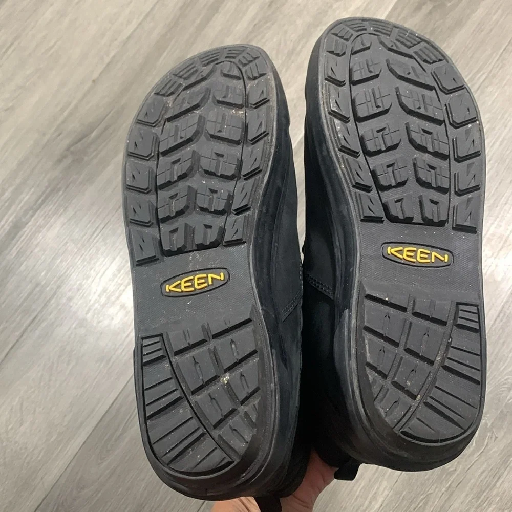 Keen Elsa II Quilted Waterproof Black Ankle Boots      ‎ size 11